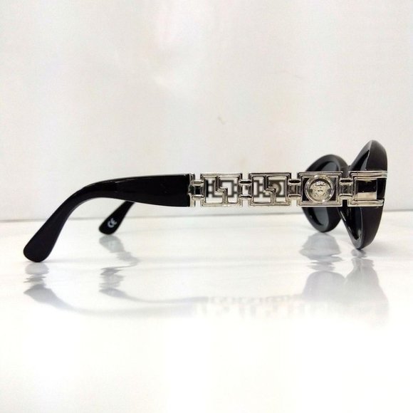 Gianni Versace Vintage Medusa Sunglasses main image 5